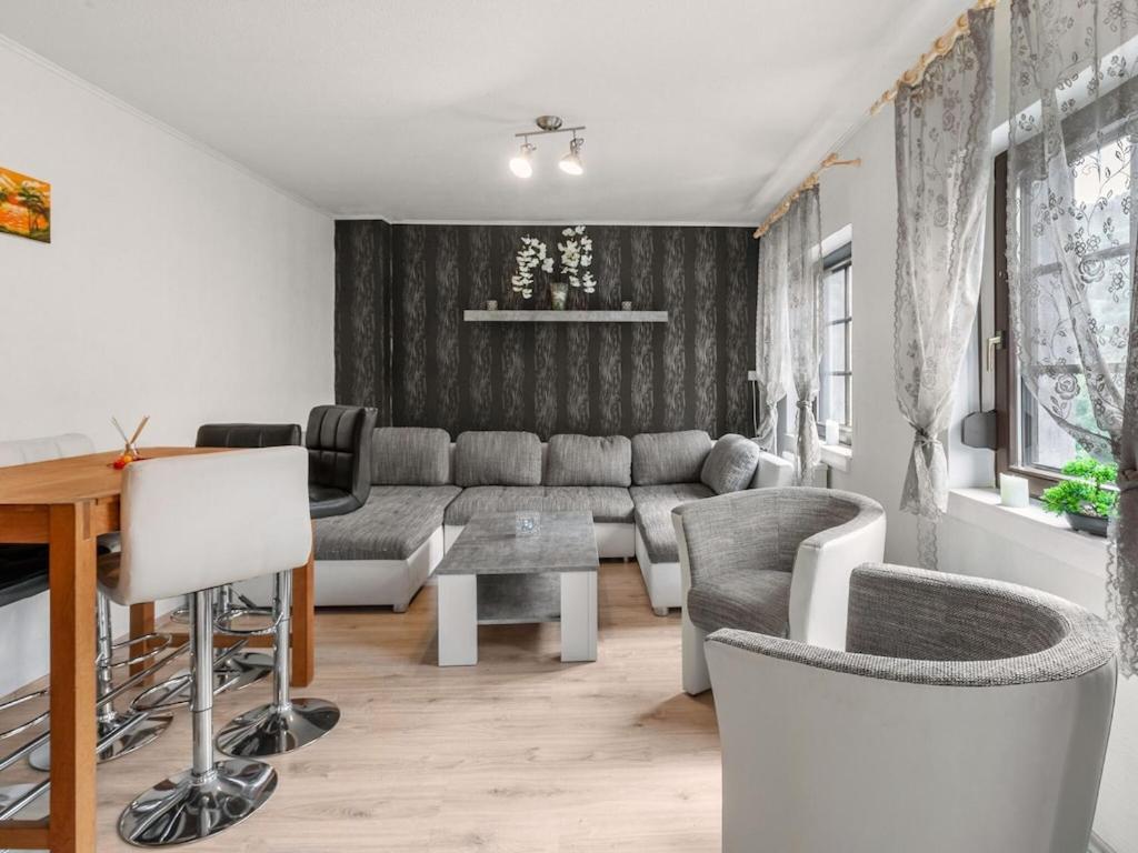 Serene Holiday Home In Nehren With A Beautiful Garden Luaran gambar